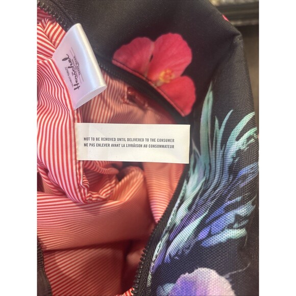 Herschel Supply Co Strand Duffle Tote Bag Pineapple Flowers Black NWOT - Picture 11 of 11